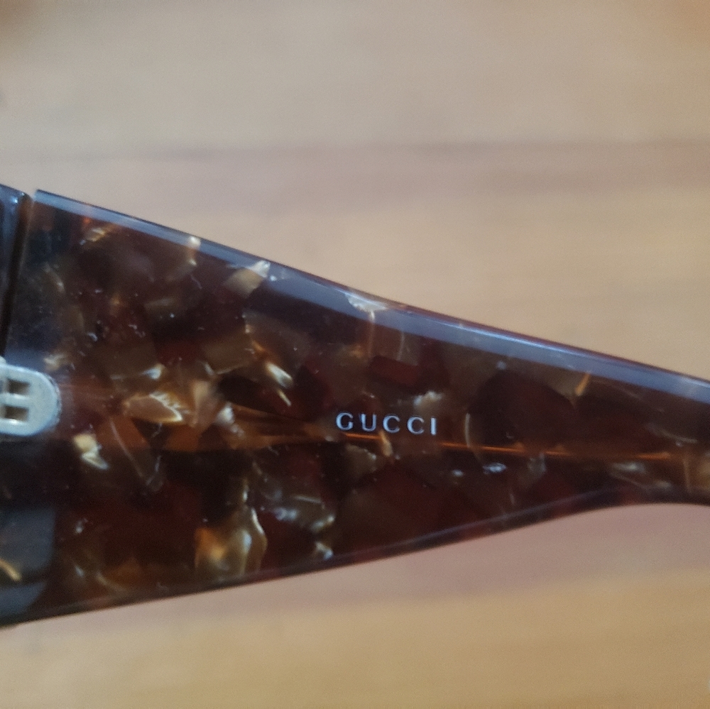 Gucci Tortoise Large Frame Sunglasses - image 3